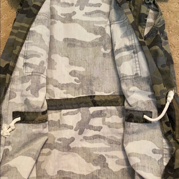Mod Modele camo vest, size small - Picture 5 of 5